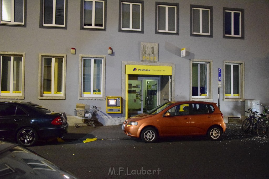 Geldautomat gesprengt Koeln Lindenthal Geibelstr P016.JPG - Miklos Laubert